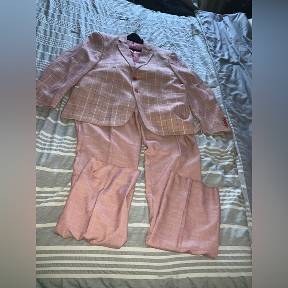 Blue martini men’s suit.44R. Pants 38R. Closet kept. NWOT.